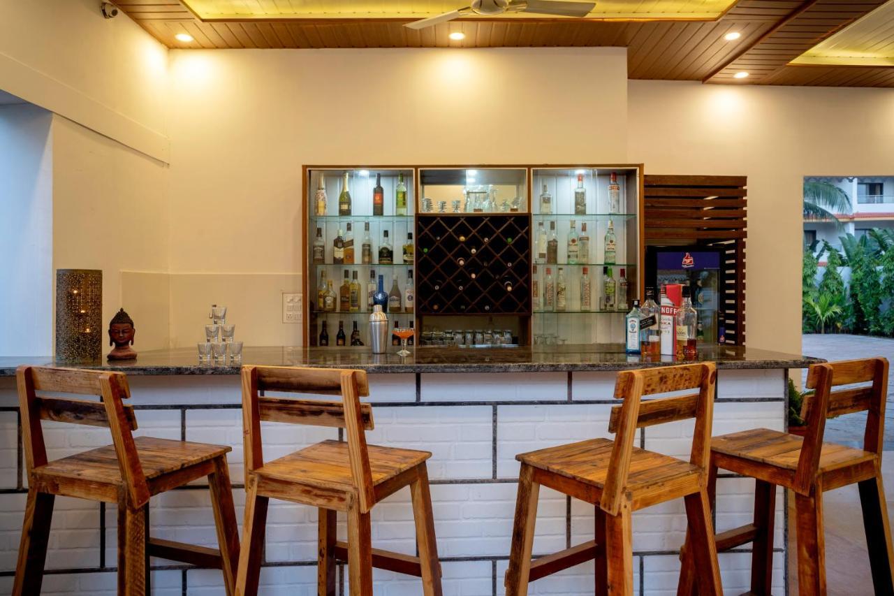 La Vaiencia Beach Resort, Morjim Bagian luar foto