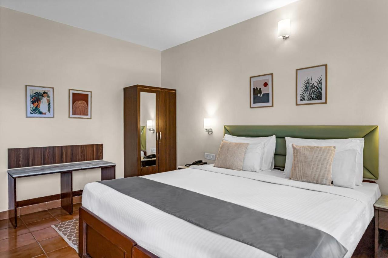 La Vaiencia Beach Resort, Morjim Bagian luar foto