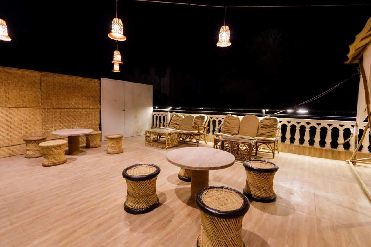 La Vaiencia Beach Resort, Morjim Bagian luar foto